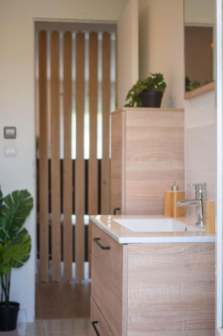 Fully Equipped Apartment With Parking 6 Beds Marseille Exterior photo